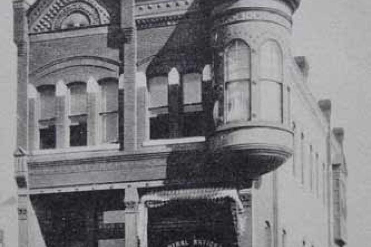An undated photo of the Insurance Building when it was Central National Bank. Kansas State Historical Society