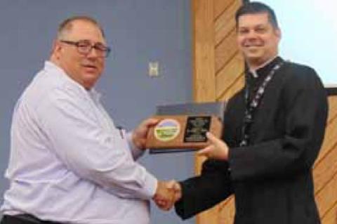 Article Image Alt Text